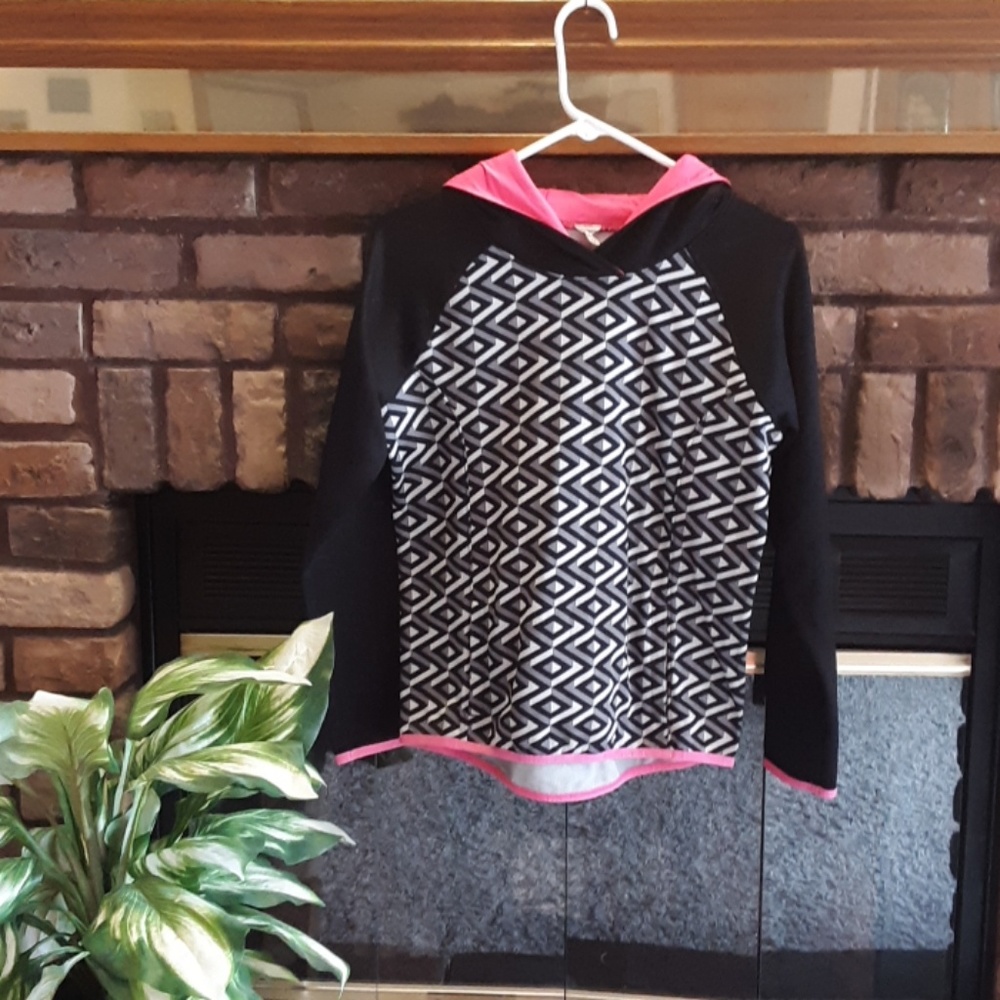 Patterned Sweatshirt